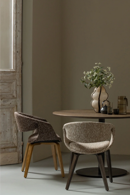 Yossi Chair Natural Leg