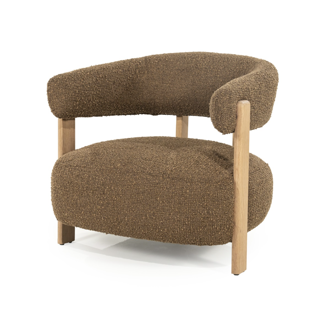 Armchair Lola