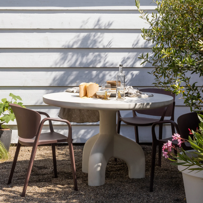 Luna Garden table