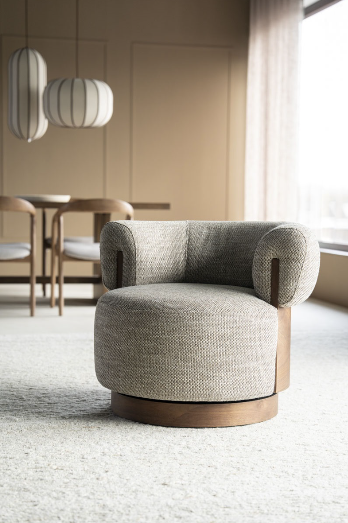 Armchair Nila
