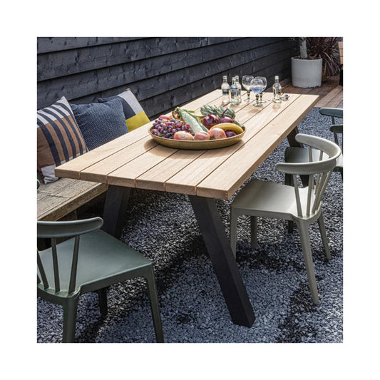 Tablo Garden Table